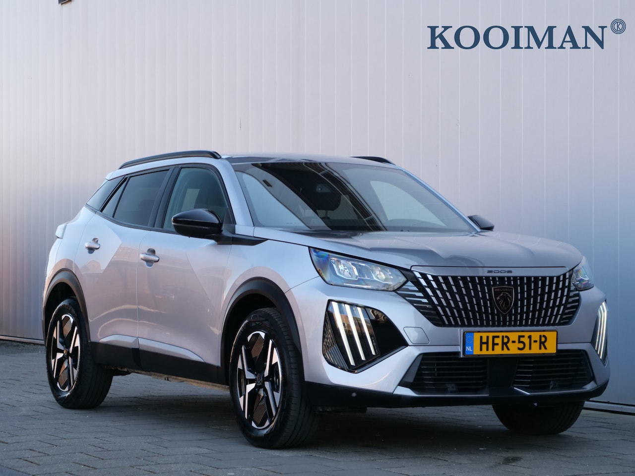 Peugeot 2008 - 1.2 PureTech 130pk Allure Automaat LED / Cruise Control / Navigatie / Apple Carplay - AutoWereld.nl