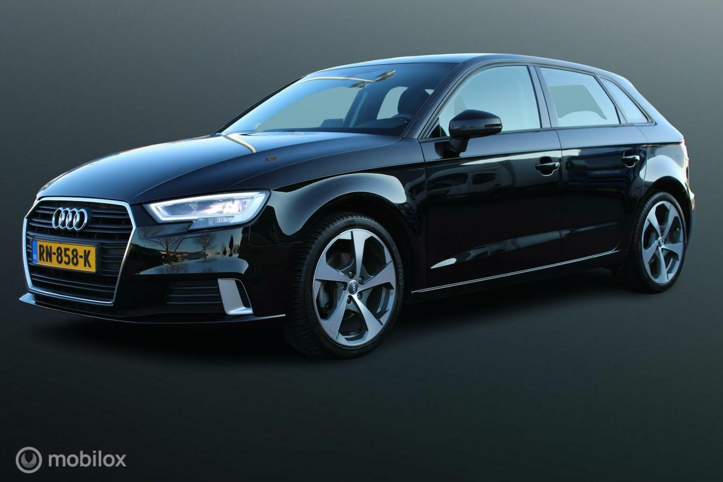 Audi A3 Sportback - 1.0 TFSI Sport 1.0 TFSI Sport, Clima, Sportstoelen, Navi, Cruise, Pdc, Xenon, - AutoWereld.nl