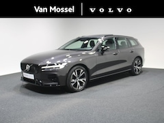 Volvo V60 - 2.0 B3 Plus Dark | Panoramisch Schuif/Kanteldak | Harman Kardon | Trekhaak | 360° Camera