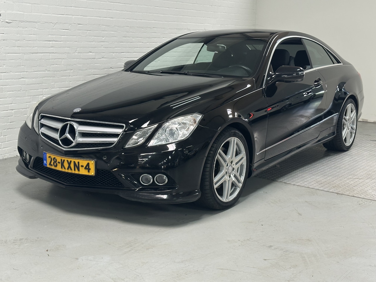 Mercedes-Benz E-klasse Coupé - 250 CGI Elegance CLIMA / CRUISE / LEER / ELK.PAKKET - AutoWereld.nl