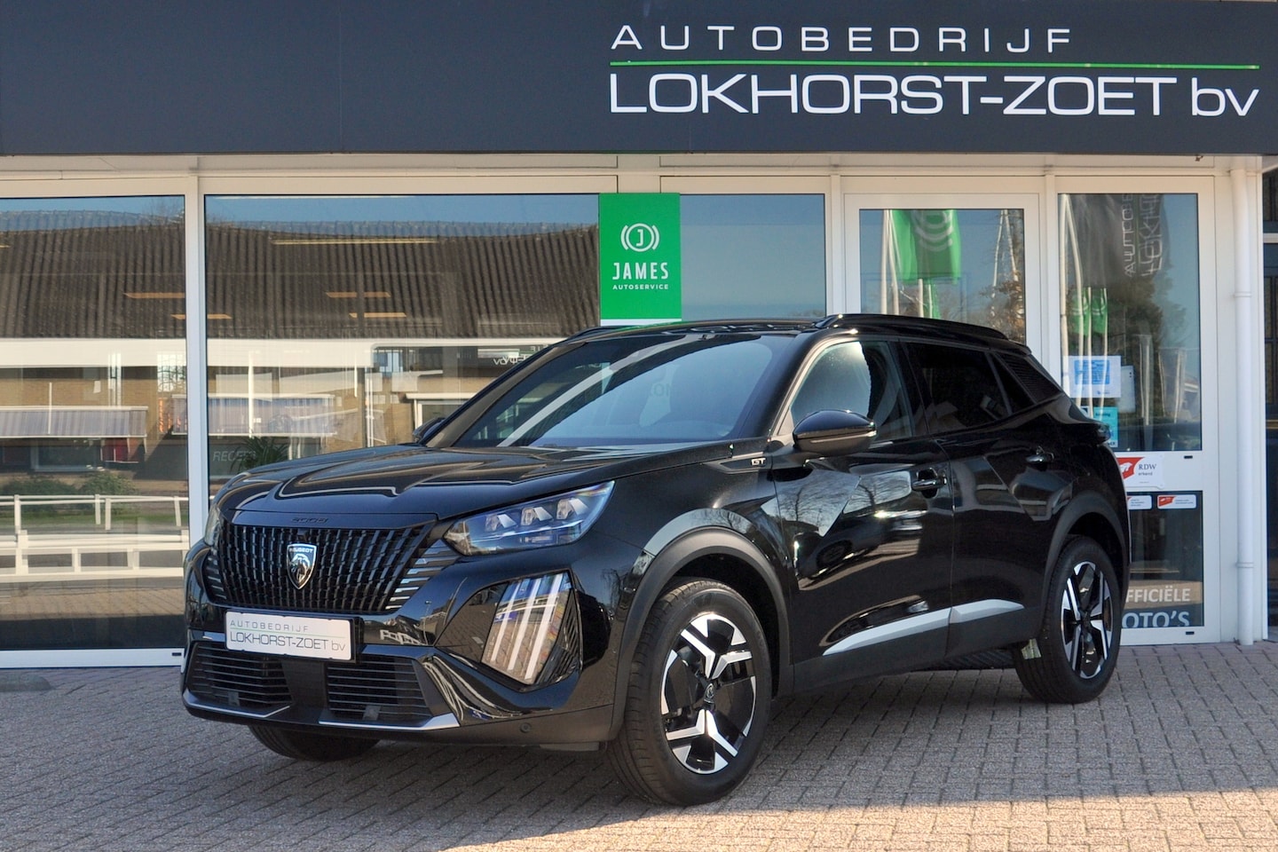 Peugeot 2008 - 1.2 PureTech 130 GT | Automaat | 360 Camera | Adaptieve Cruise Control | Alcantara - AutoWereld.nl