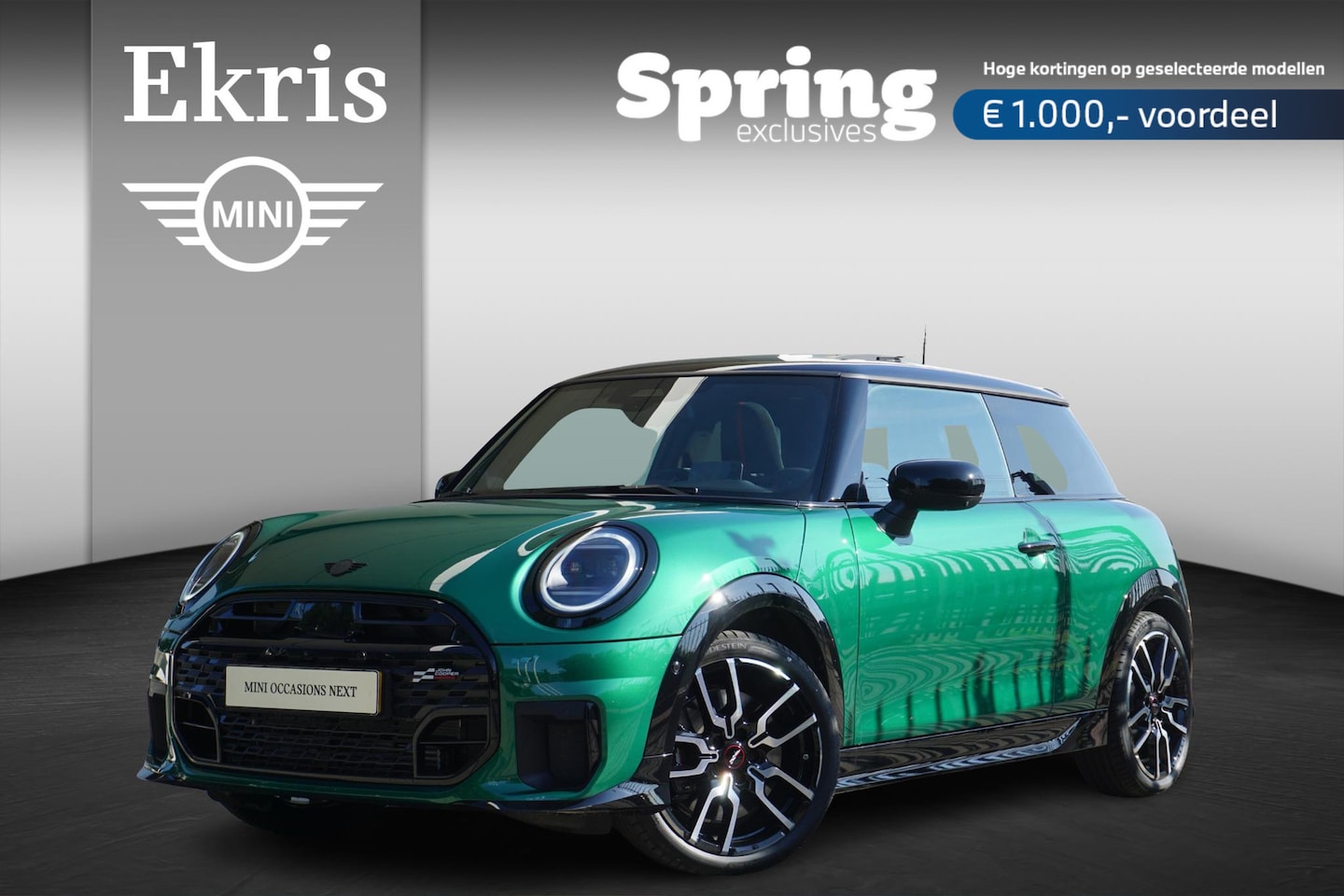 MINI Cooper - 3-deurs C John Cooper Works Uitvoering | Pakket XL | 18 inch JCW Lap Spoke 2-tone | Glazen - AutoWereld.nl