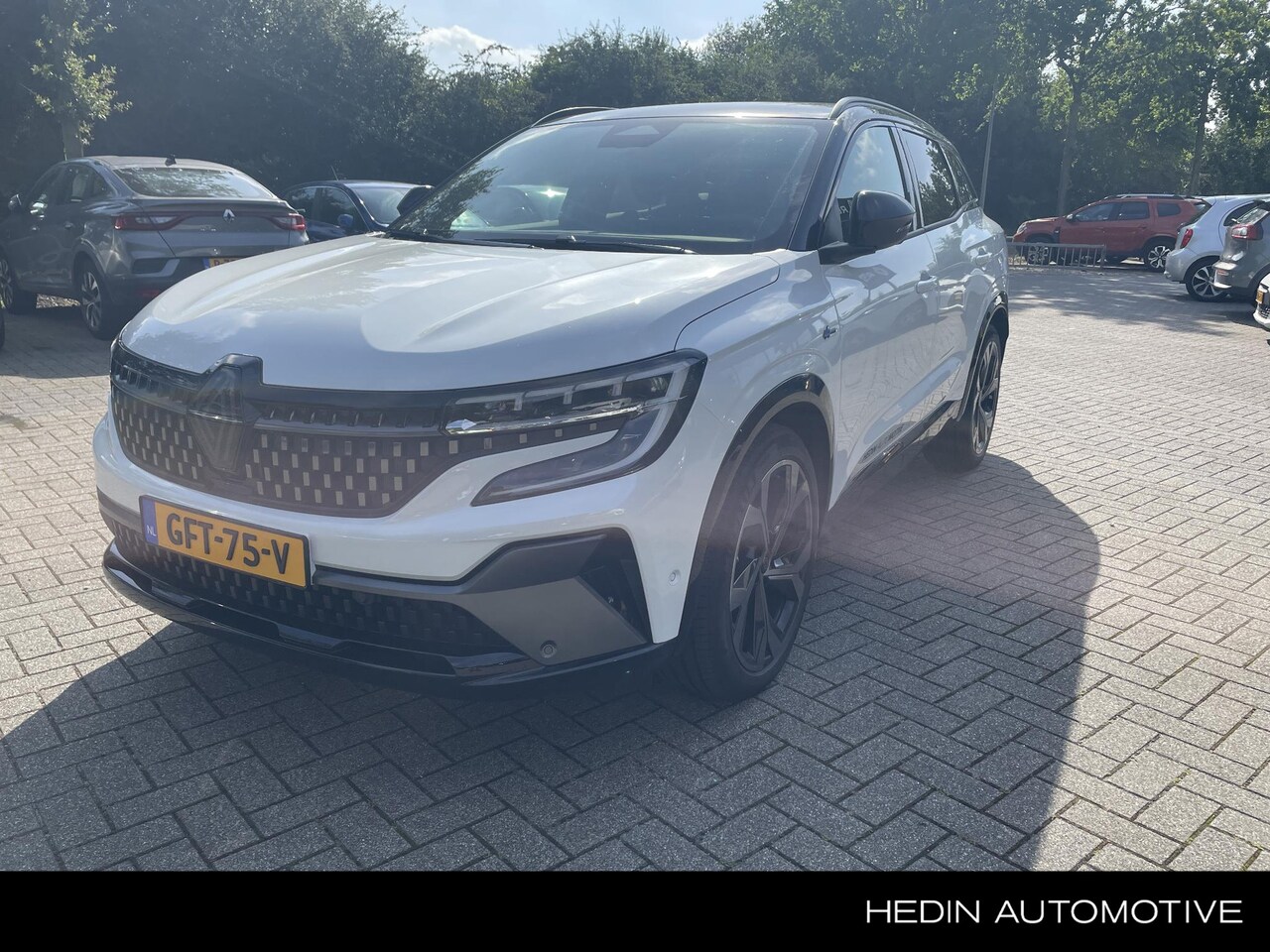 Renault Austral - 1.2 E-Tech full hybrid 200 iconic esprit alpine Renault Austral 1.2 E-Tech Hybrid 200 Icon - AutoWereld.nl