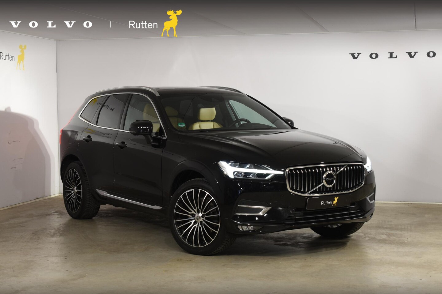 Volvo XC60 - T5 250PK AWD Inscription / Navigatie / Cruise Control / Panorama Dak / Leder / LM Velgen / - AutoWereld.nl