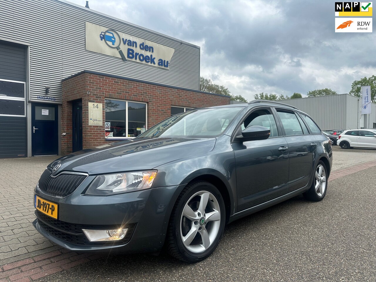 Skoda Octavia Combi - 1.6 TDI Greenline Ambition 1.6 TDI Greenline Ambition - AutoWereld.nl