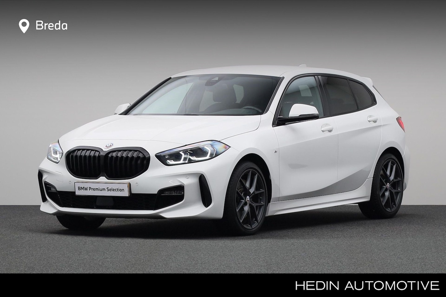 BMW 1-serie - 120i Business Edition | M-sportpakket | BMW Live Cockpit Professional | Sportstoelen | HiF - AutoWereld.nl