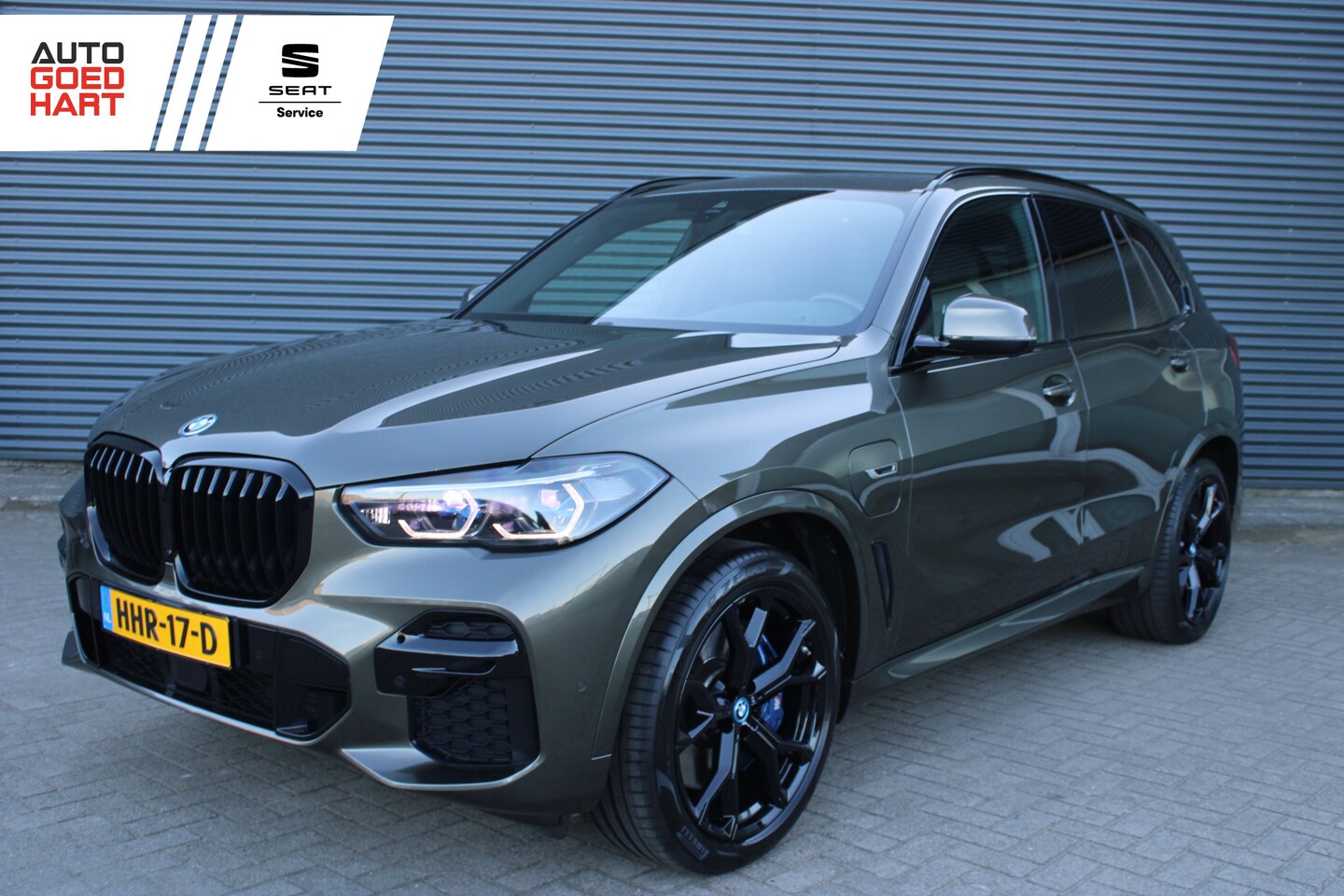 BMW X5 - xDrive45e M-Sport Laser Panoramdak Head-Up Elekt.-Trekhaak Manhattan Metallic - AutoWereld.nl