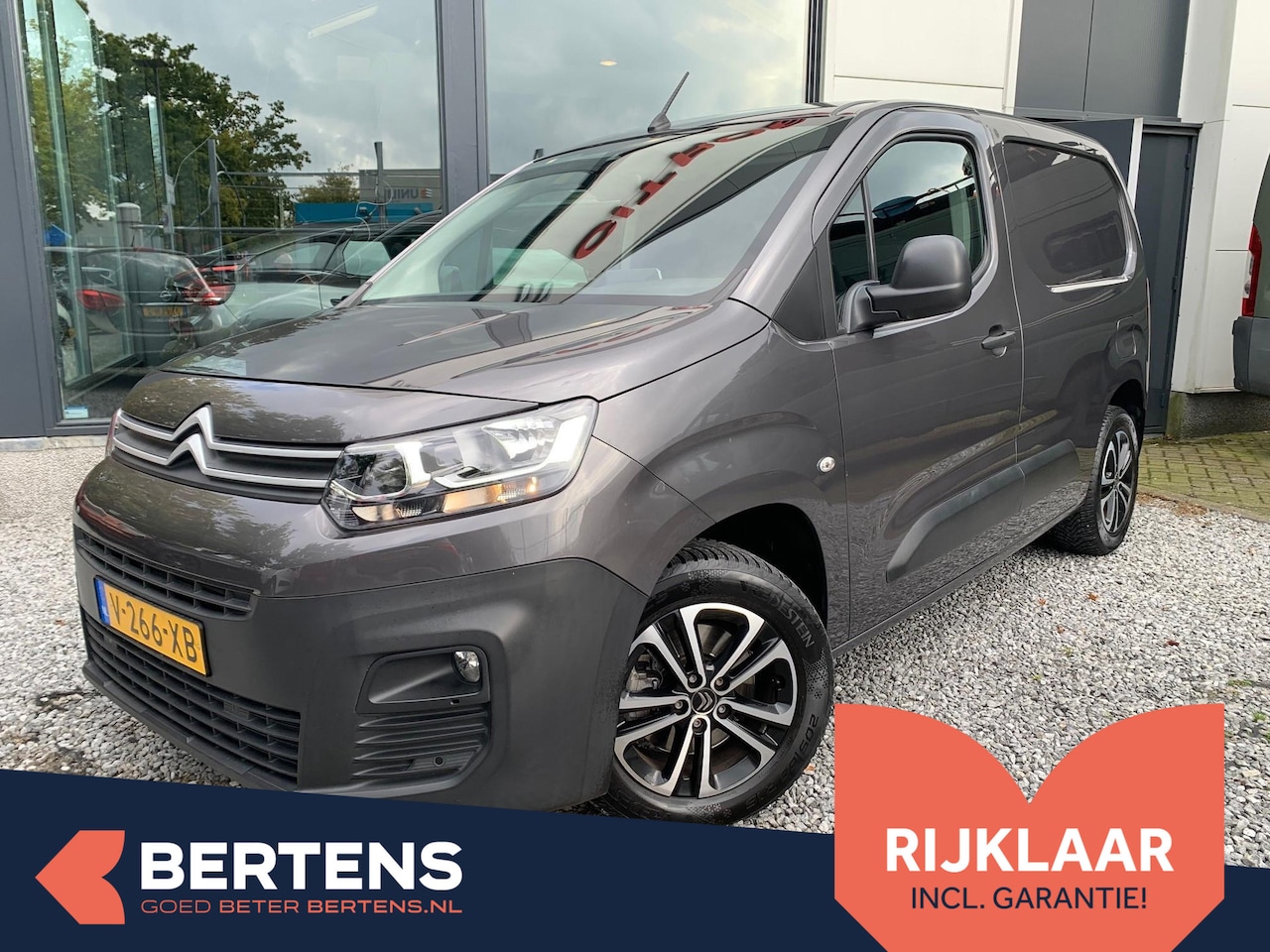 Citroën Berlingo - 1.5 BlueHDI 130 EAT8 Club | Euro6 | Automaat | Zeer compleet | Incl. 12 mnd BOVAG garantie - AutoWereld.nl