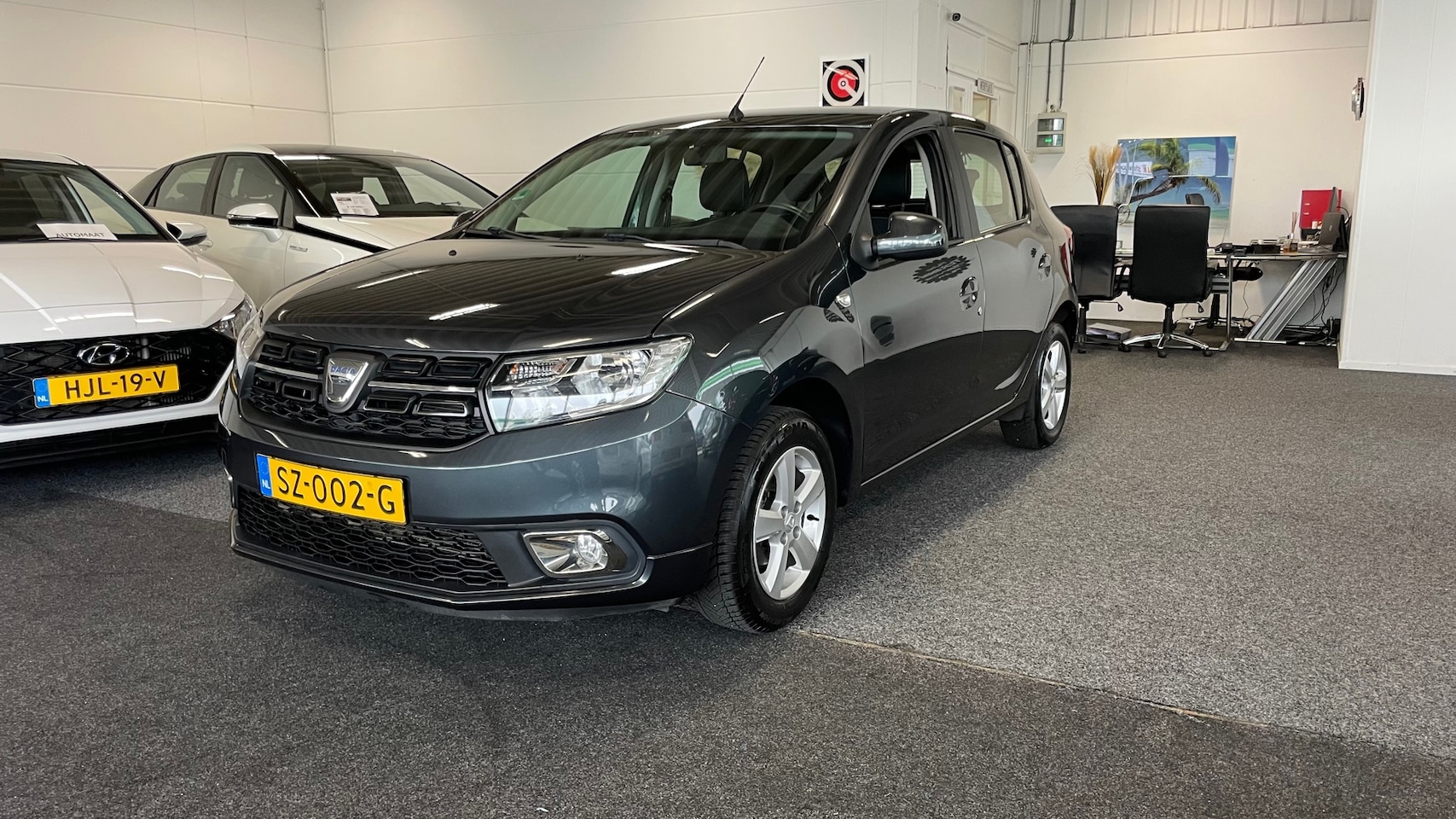 Dacia Sandero - 0.9 TCe Laureate 0.9 TCe Laureate, Automaat, Cruise, Airco, Led, Trekhaak, Lichtmetaal. - AutoWereld.nl