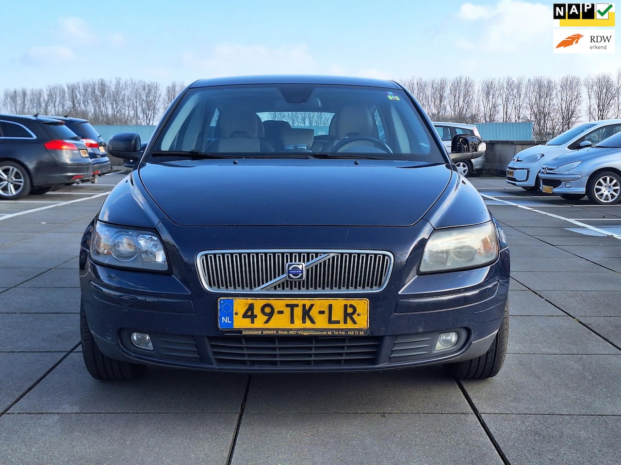 Volvo V50 - €1849,-1.8 Ed. II 1 Jaar Apk Navi Airco INRUIL - AutoWereld.nl