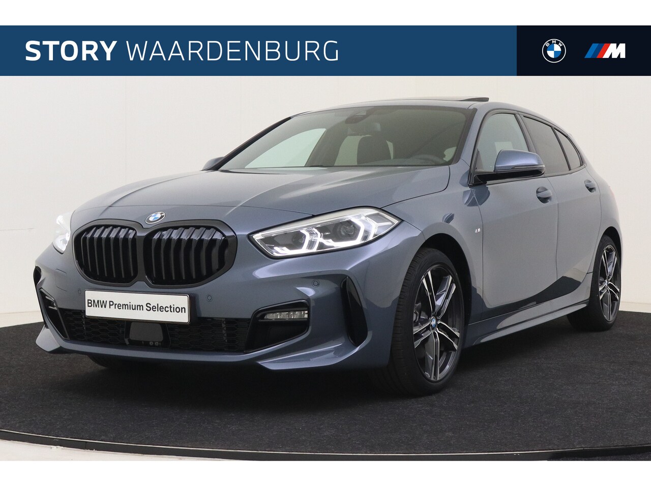 BMW 1-serie - 118i M Sport Automaat / Panoramadak / Sportstoelen / M Sportonderstel / LED / Live Cockpit - AutoWereld.nl
