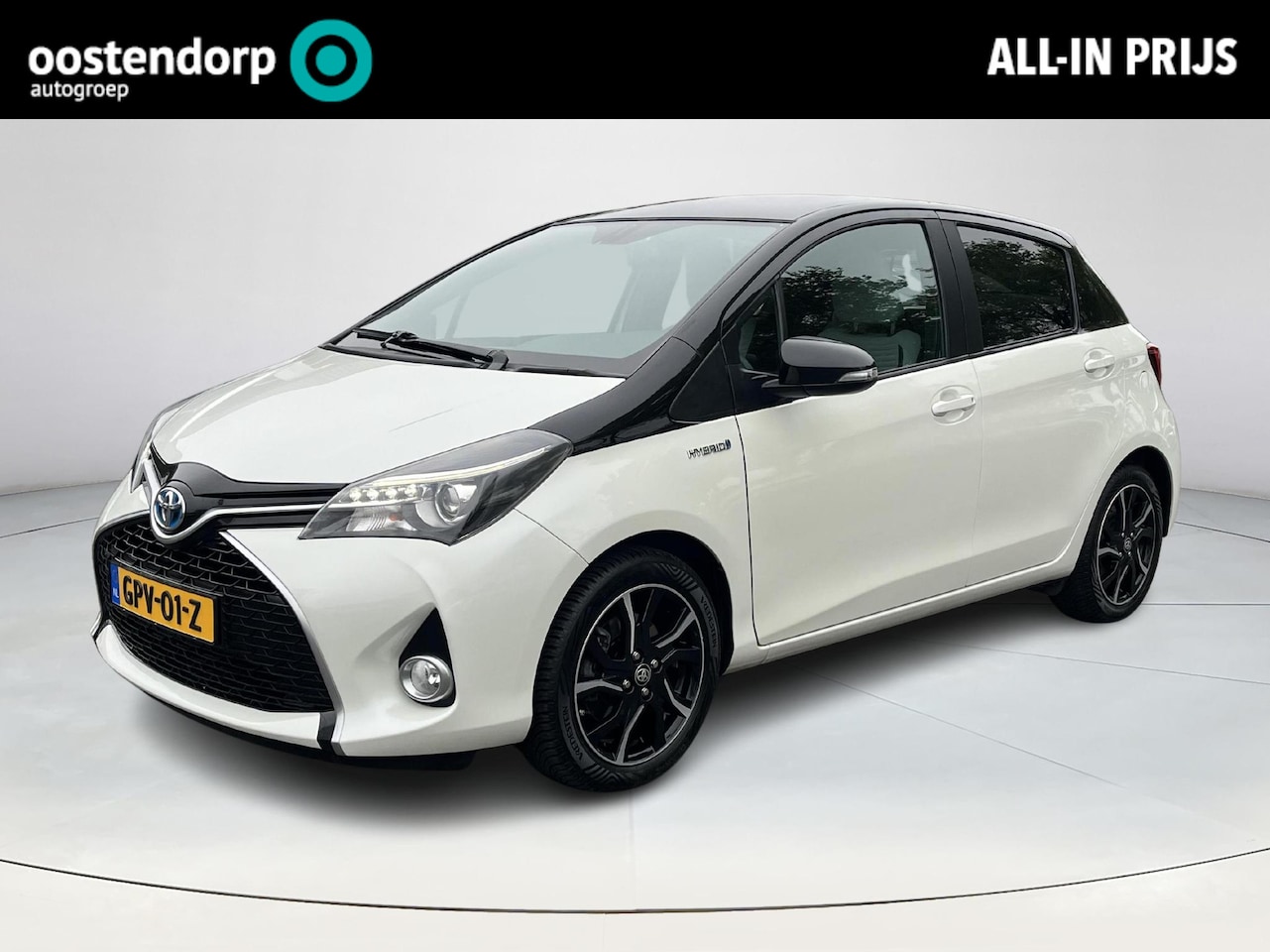 Toyota Yaris - 1.5 Hybrid Dynamic Bi-Tone | Stoelverwarming | Keyless entry | 16 inch LM-velgen | Parkeer - AutoWereld.nl