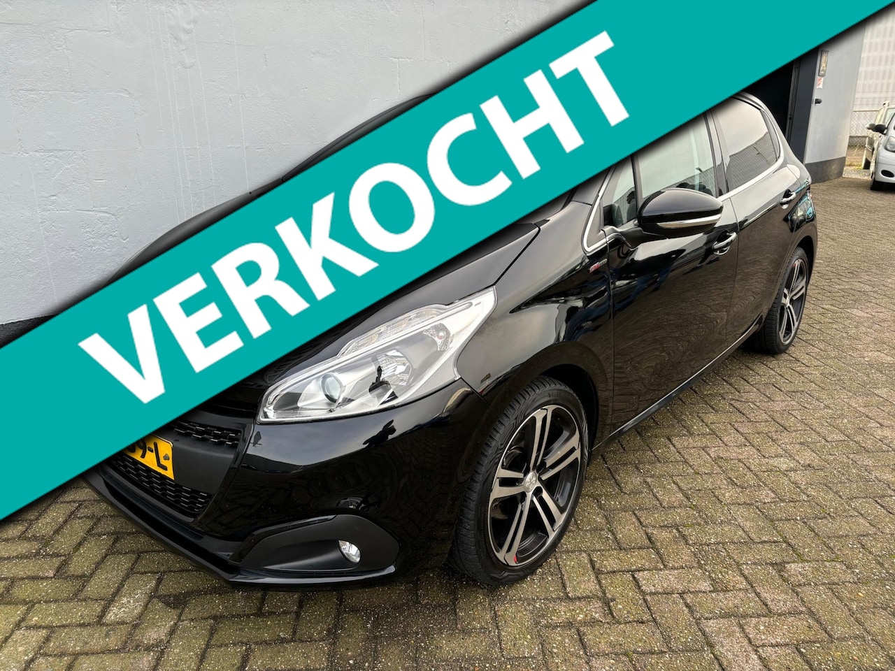 Peugeot 208 - 1.2 PureTech GT-Line 1.2 PureTech GT-line - AutoWereld.nl