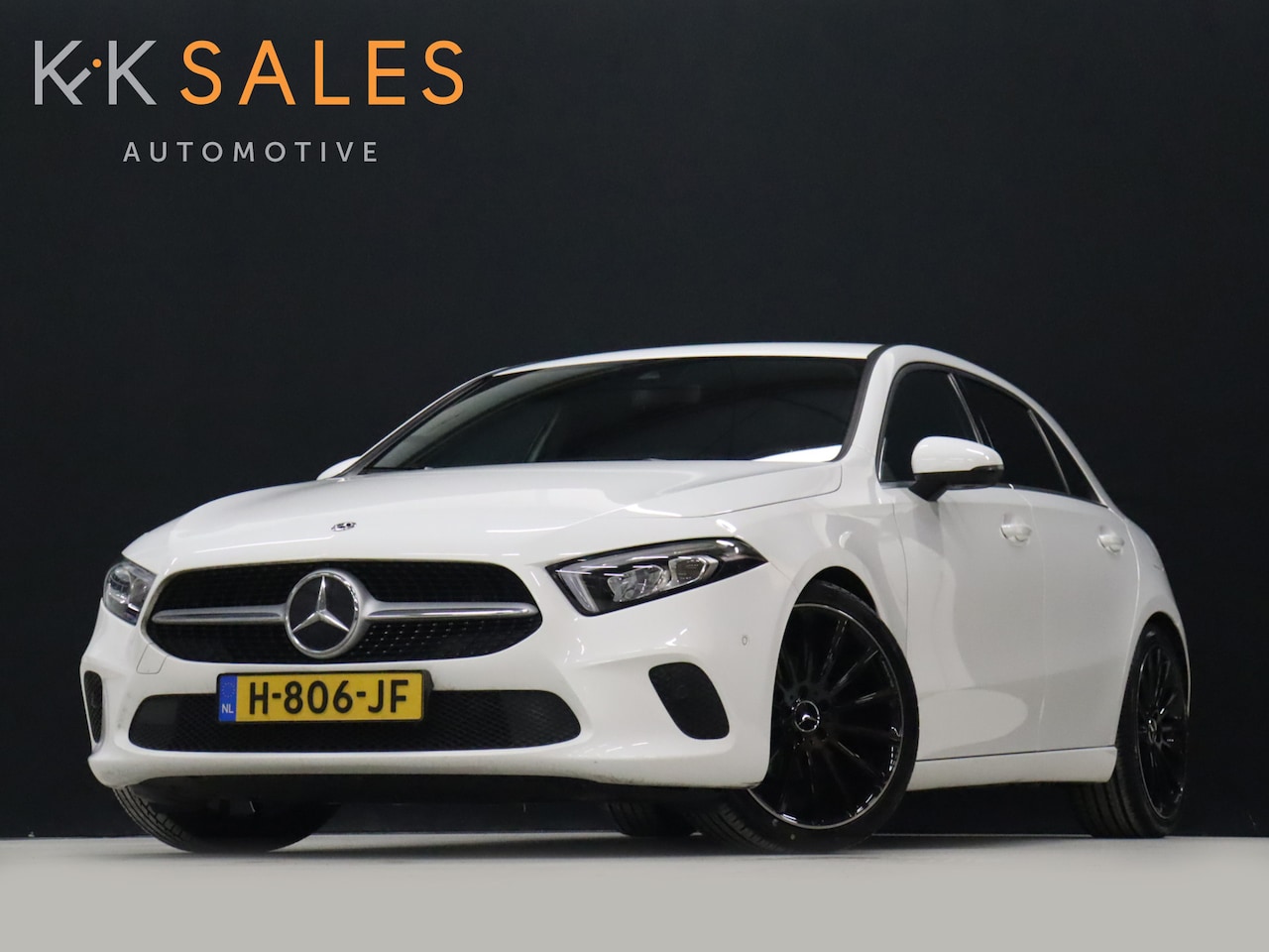 Mercedes-Benz A-klasse - 180 Sport Business [APPLE CARPLAY, CAMERA, LED, SPORTSTOELEN, STOELVERWARMING, TREKHAAK, N - AutoWereld.nl