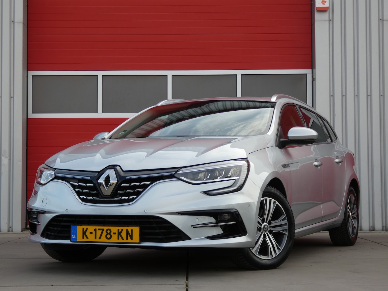 Renault Mégane Estate - 1.3 TCe Intens/ automaat/ compleet! - AutoWereld.nl