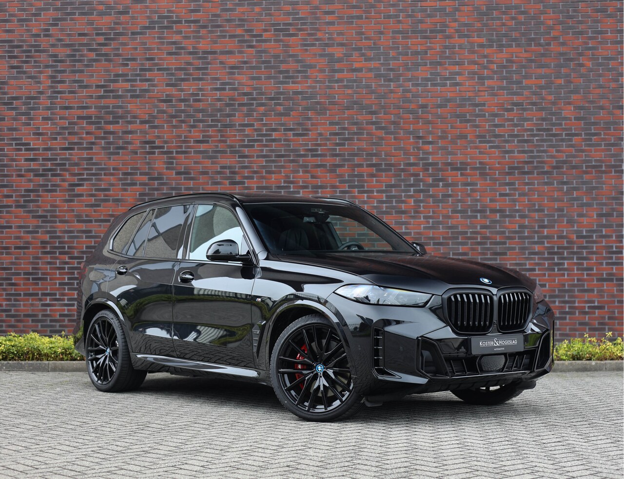 BMW X5 - 50e xDrive *Volleder!*Pano*Massage*Trekhaak*Individual - AutoWereld.nl