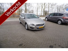 Volvo V60 - 1.6 T3 CLIMA NAVI CRUISE