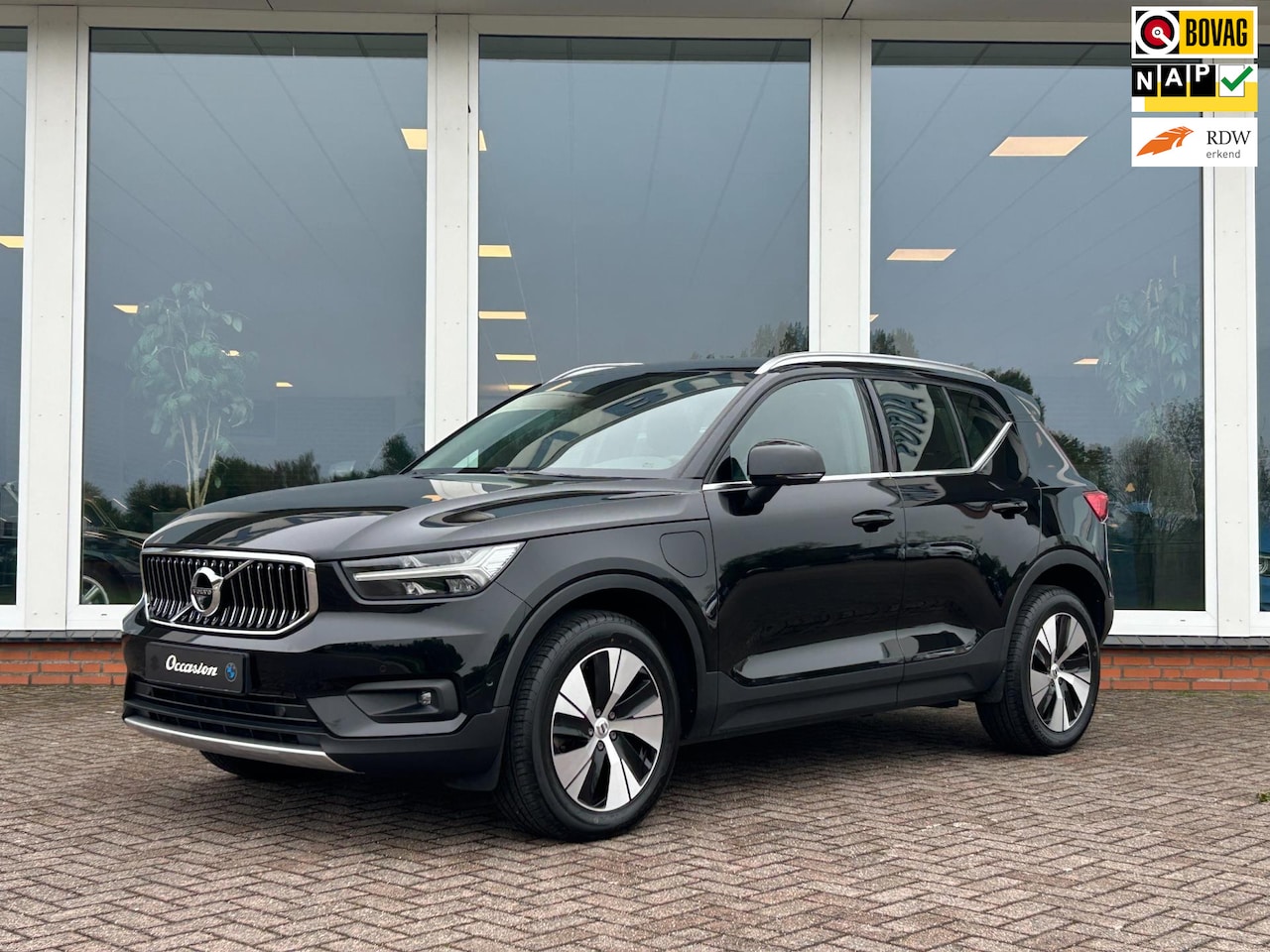 Volvo XC40 - 1.5 T4 Recharge Plug-in Hybrid Momentum Pro - Navi - 360 Camera - PDC - LM - AutoWereld.nl