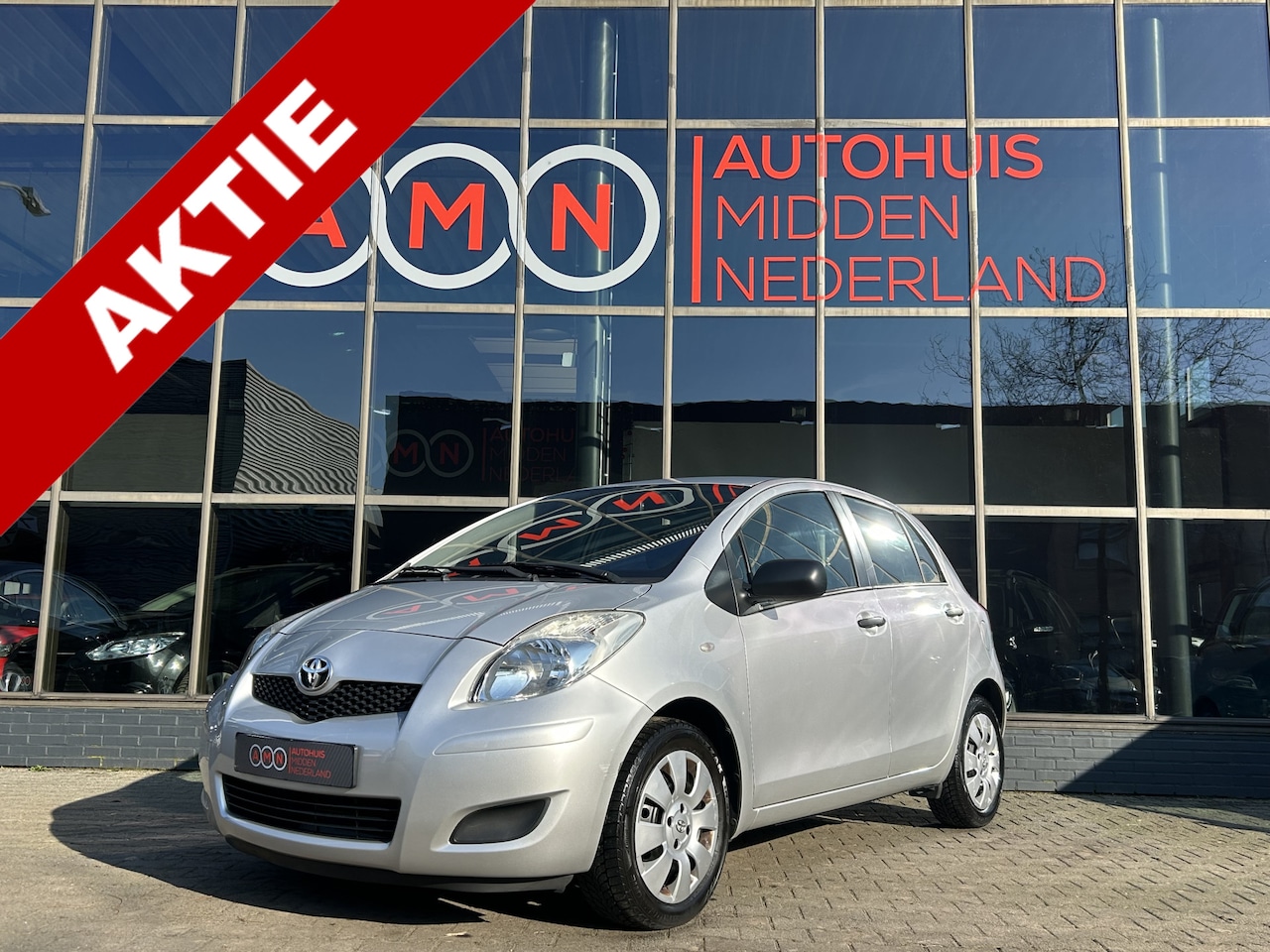 Toyota Yaris - 1.3 VVTi Comfort Elekpakket,Airco,5drs - AutoWereld.nl