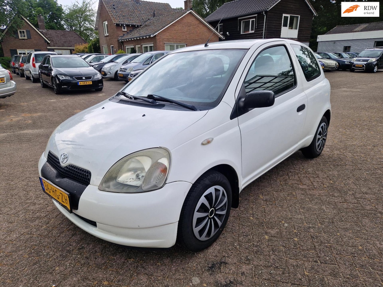 Toyota Yaris - 1.0-16V VVT-i Export MET A.P.K. tot mei 2025 - AutoWereld.nl