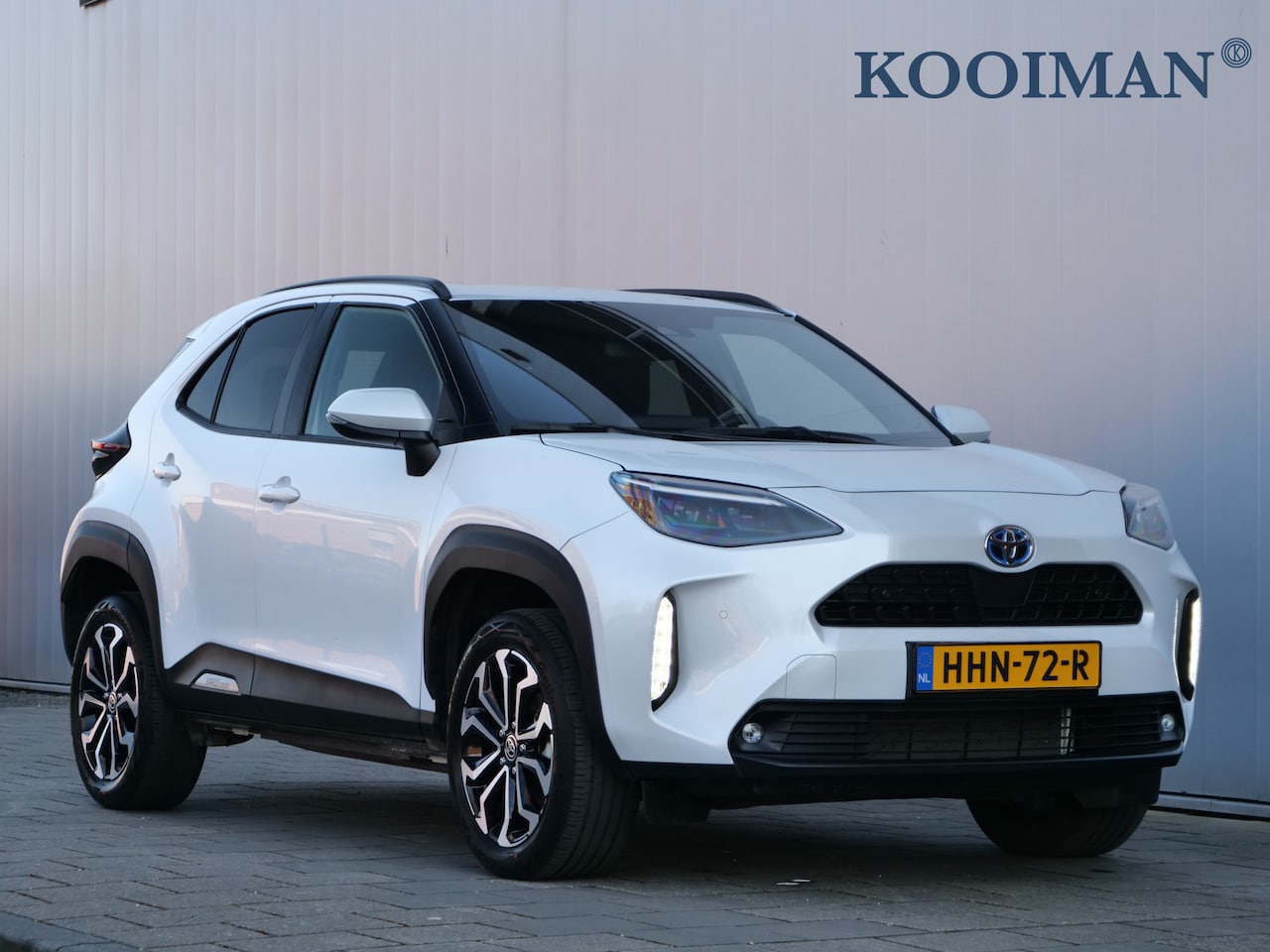 Toyota Yaris Cross - 1.5 Hybrid Business Plus AUTOMAAT LED-koplampen / Aut.Airco / Apple Carplay / Navigatie - AutoWereld.nl