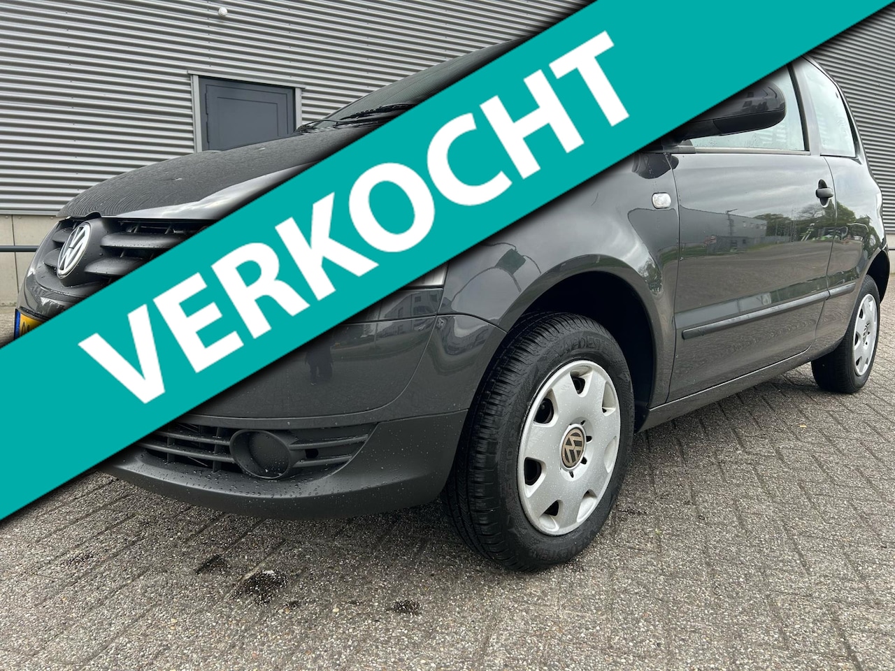 Volkswagen Fox - 1.4 Trendline NWE APK+NAP+Trekhaak+Airco gevuld+Radio/CD speler+Dealer onderhouden - AutoWereld.nl