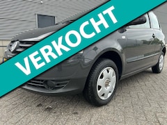 Volkswagen Fox - 1.4 Trendline NWE APK+NAP+Trekhaak+Airco gevuld+Radio/CD speler+Dealer onderhouden