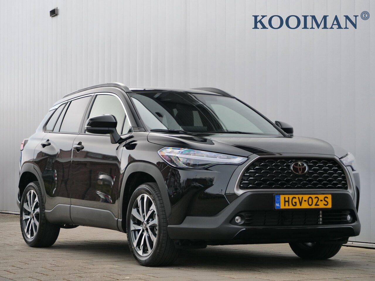 Toyota Corolla Cross - 1.8 Hybrid 140pk Style Automaat Panoramadak / Adaptive Cruise / Apple Carplay / Navigatie - AutoWereld.nl