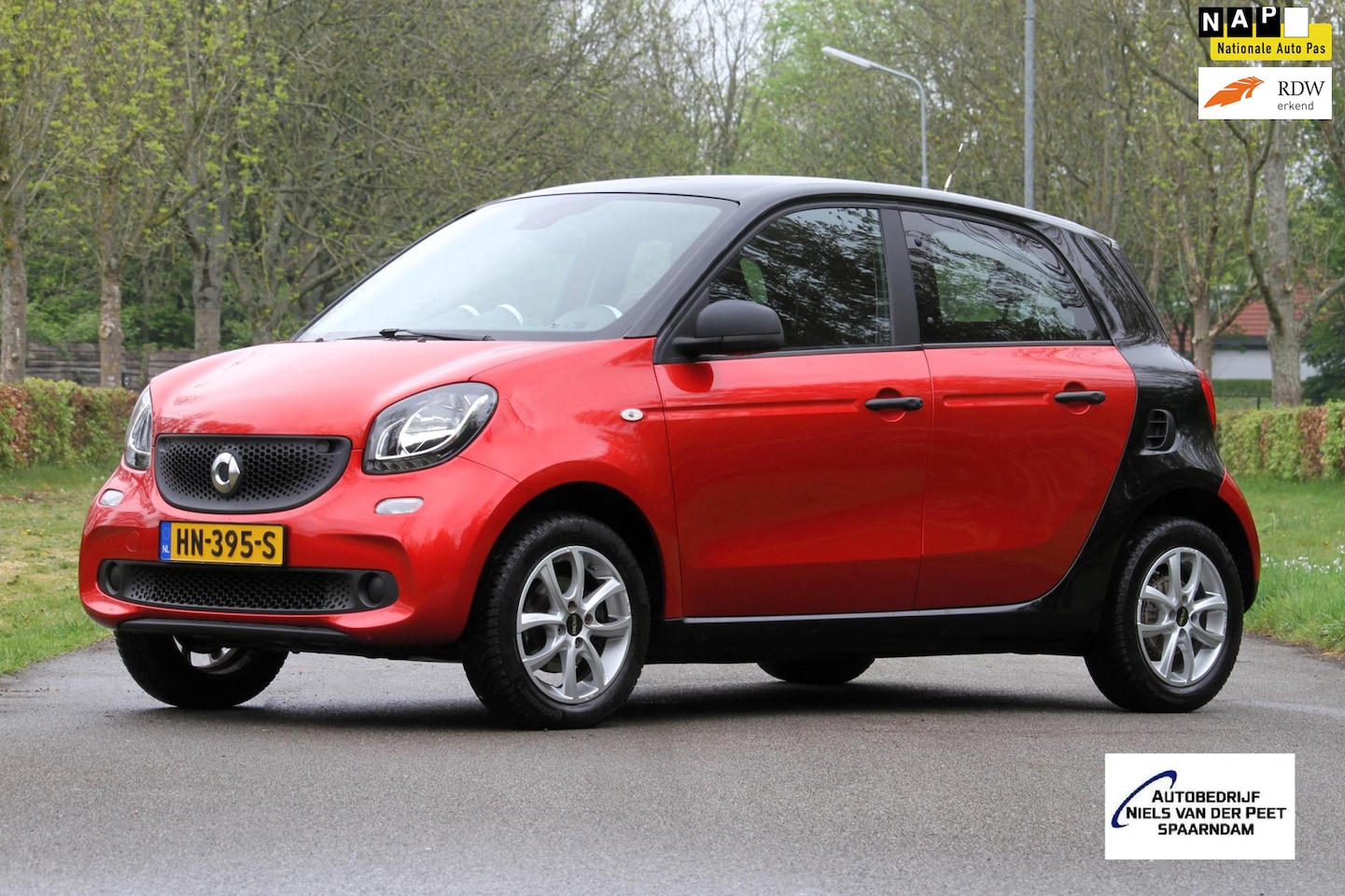 Smart Forfour - 1.0 Essential Edition / Airco met climate control / Sportvelgen / Cruise control / Two ton - AutoWereld.nl
