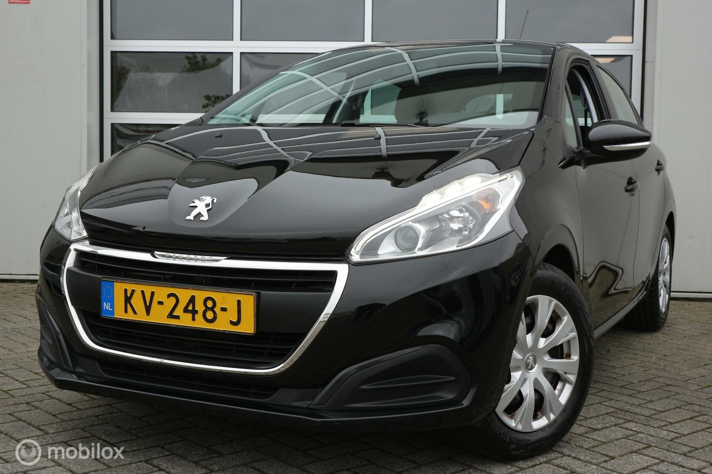Peugeot 208 - 1.2 PureTech AIRCO/CRUISE-CONTROL/TREKHAAK - AutoWereld.nl