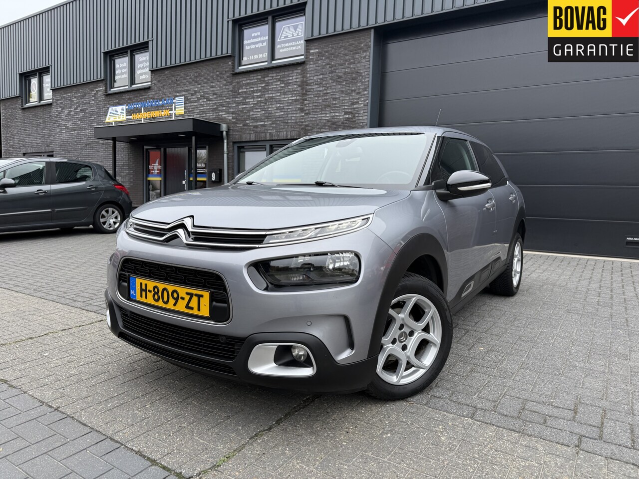 Citroën C4 Cactus - 1.2 PureTech Shine | 2E EIGENAAR | 12MND GARANTIE | AUTOMAAT | CRUISE | CARPLAY | NAVI | - AutoWereld.nl
