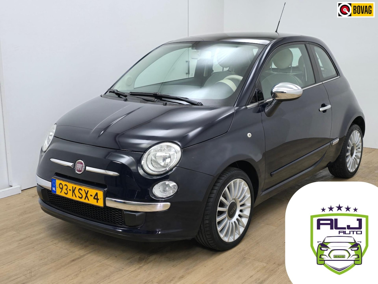Fiat 500 - 1.2 Lounge | Pano | Airco | LM velgen | 4-cilinder! | Luxe uitvoering - AutoWereld.nl