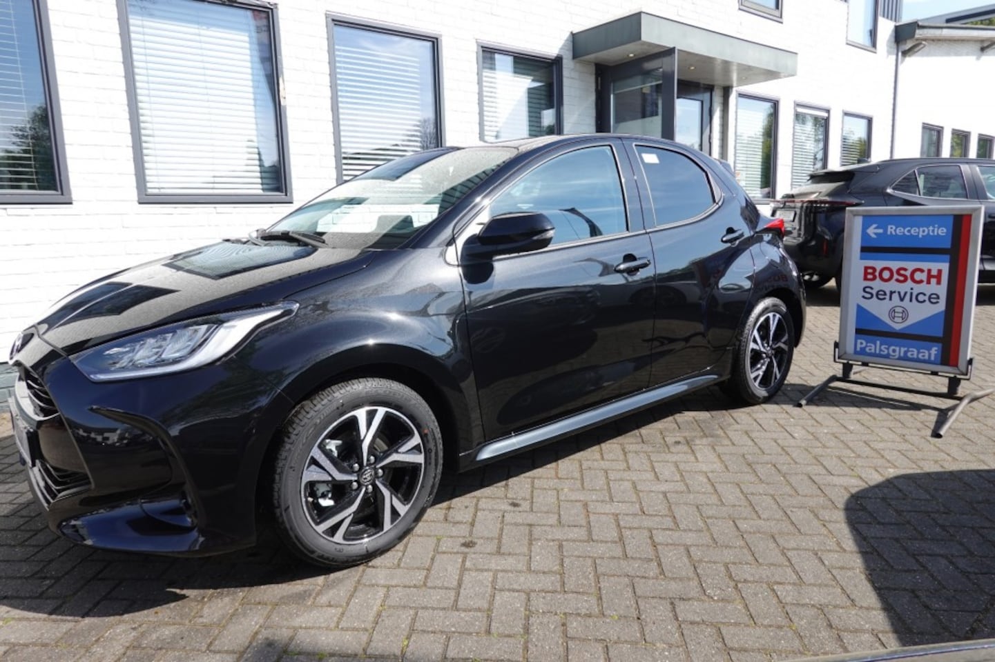 Toyota Yaris - HYBRID COMFORT ( NIEUWE AUTO ) - AutoWereld.nl