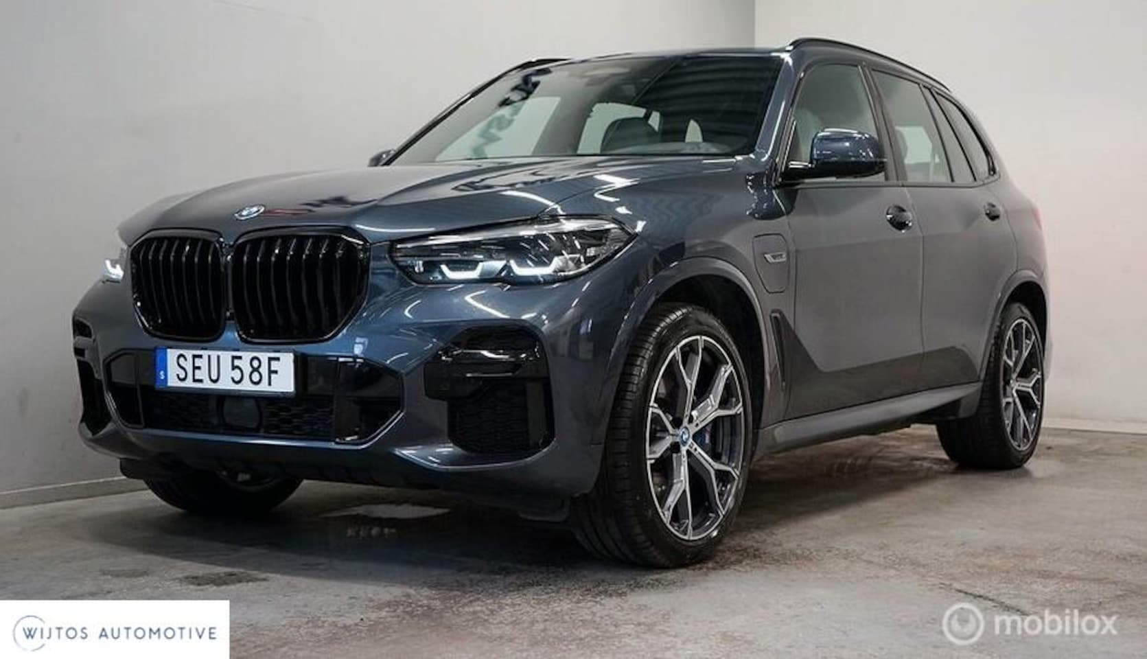 BMW X5 - xDrive45e M Sport, HUD, trekhaak, DAP, Luchtvering - AutoWereld.nl
