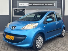 Peugeot 107 - 1.0-12V XS I AIRCO I NAVIGATIE I NL AUTO I ELEK PAKKET