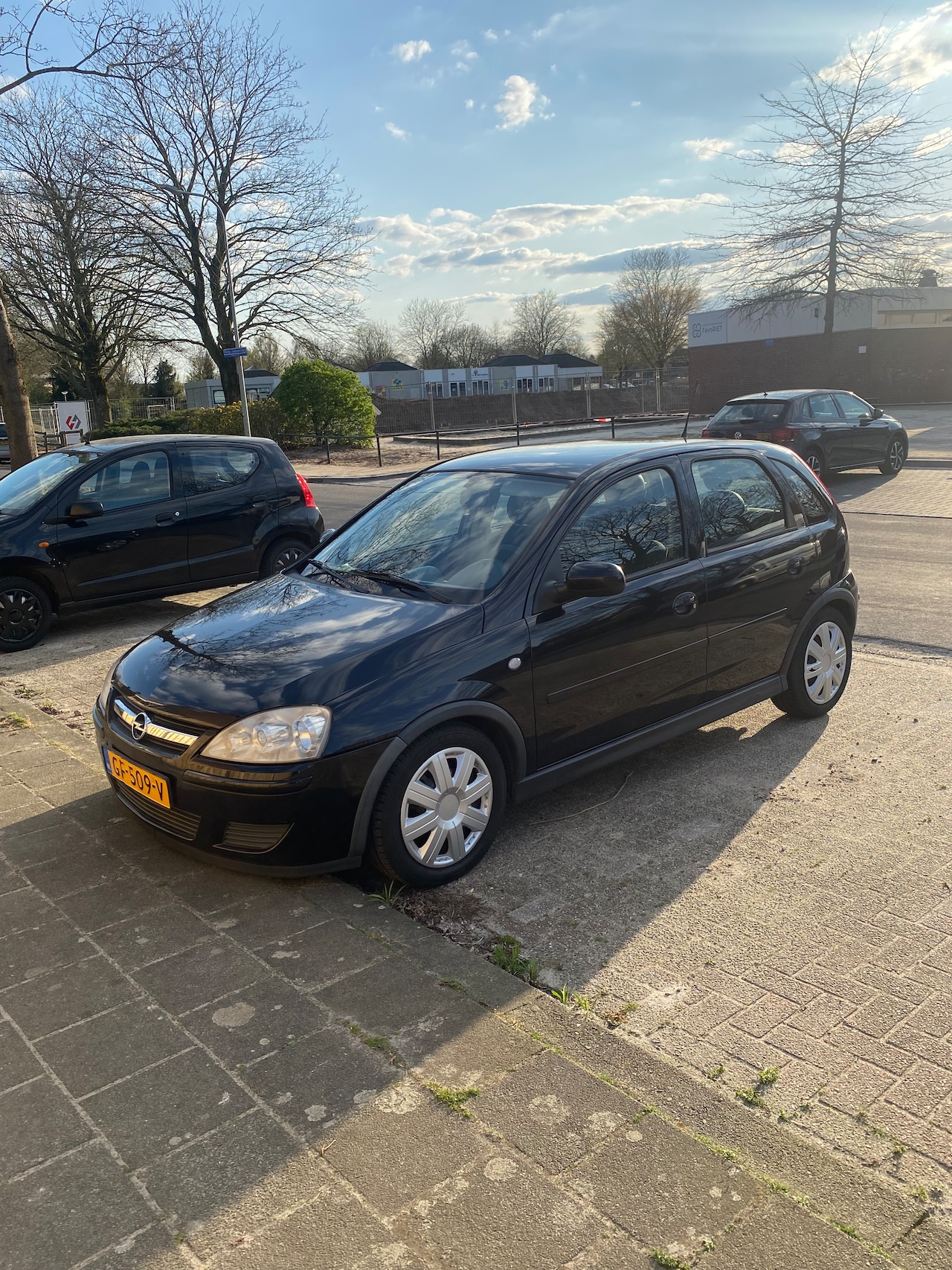 Opel Corsa - 1.0-12V Rhythm .Nieuwe APK! - AutoWereld.nl