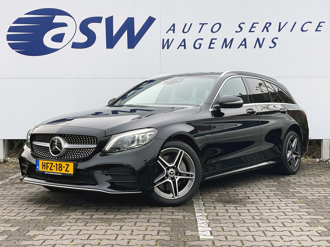 Mercedes-Benz C-klasse Estate - 300 e Business Solution AMG | Trekhaak | Leder | ACC | HUD | MultiBeam LED | Keyless | 18 - AutoWereld.nl