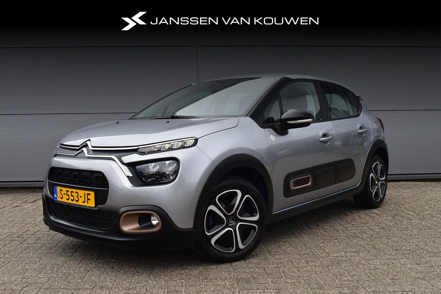 Citroën C3 - 1.2 PureTech C-Series Navigatie Clima Cruise Control - AutoWereld.nl