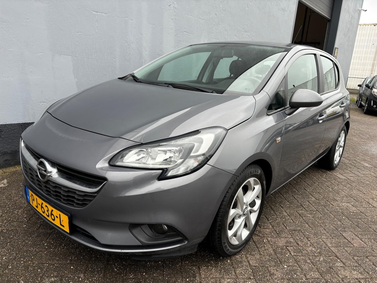 Opel Corsa - 1.4 Color Edition - Cruise Control - LMV - AutoWereld.nl