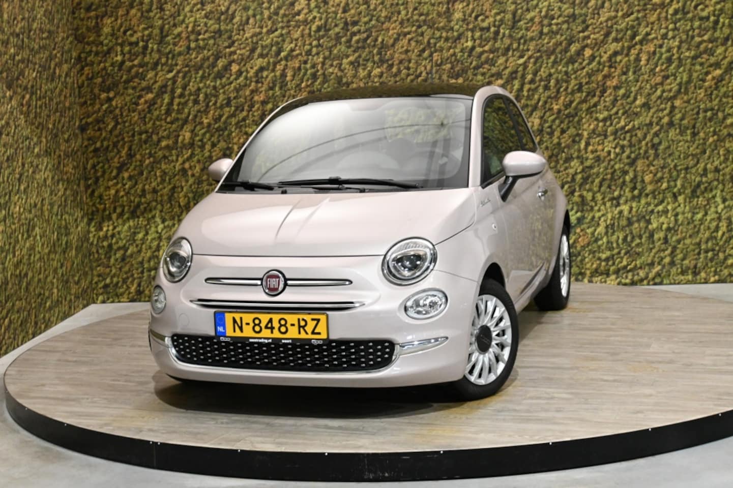 Fiat 500 - 1.0 Hybrid Dolcevita | Carplay | Pink - AutoWereld.nl