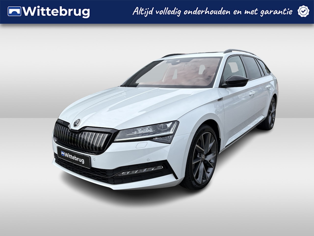 Skoda Superb Combi - 1.4 TSI iV Sportline Business / 19"LMV / PANODAK / Half Leder / NAVI / Elektr. stoelen - AutoWereld.nl