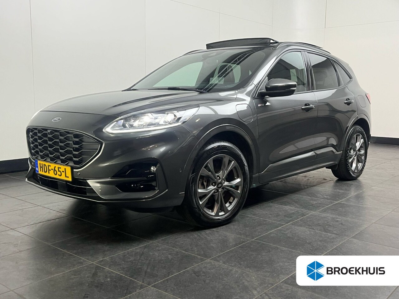 Ford Kuga - 2.5 PHEV ST-Line X t-Line X Pano/Head Up/Adaptive/Winterpakket - AutoWereld.nl
