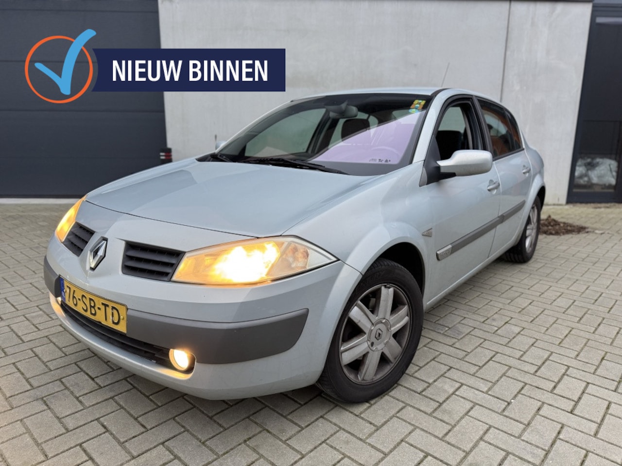 Renault Mégane - 1.6 16V Dynam.Luxe Clima Cruise Lm Velgen - AutoWereld.nl