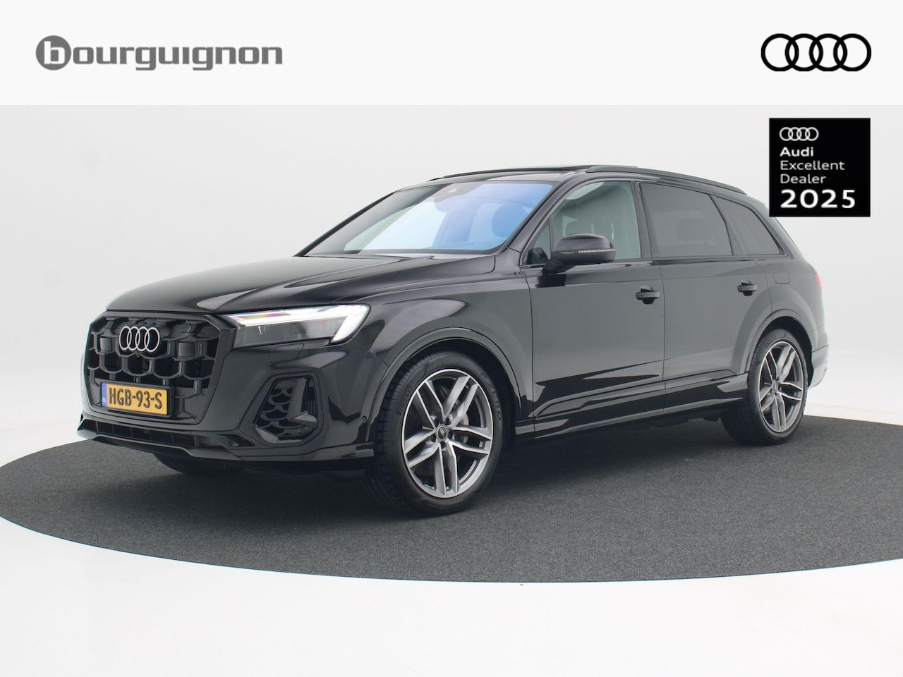 Audi Q7 - 55 TFSi e 380 Pk quattro S-Line | Full LED | Panoramadak | Zwart Optiek | Trekhaak | 21 In - AutoWereld.nl