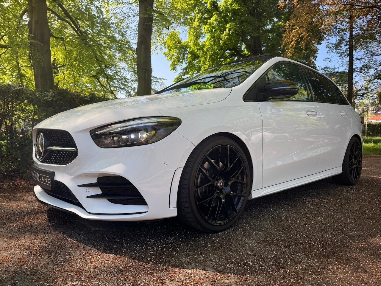 Mercedes-Benz B-klasse - 220 Launch Edition Premium Plus 220 Launch Edition Premium Plus - AutoWereld.nl