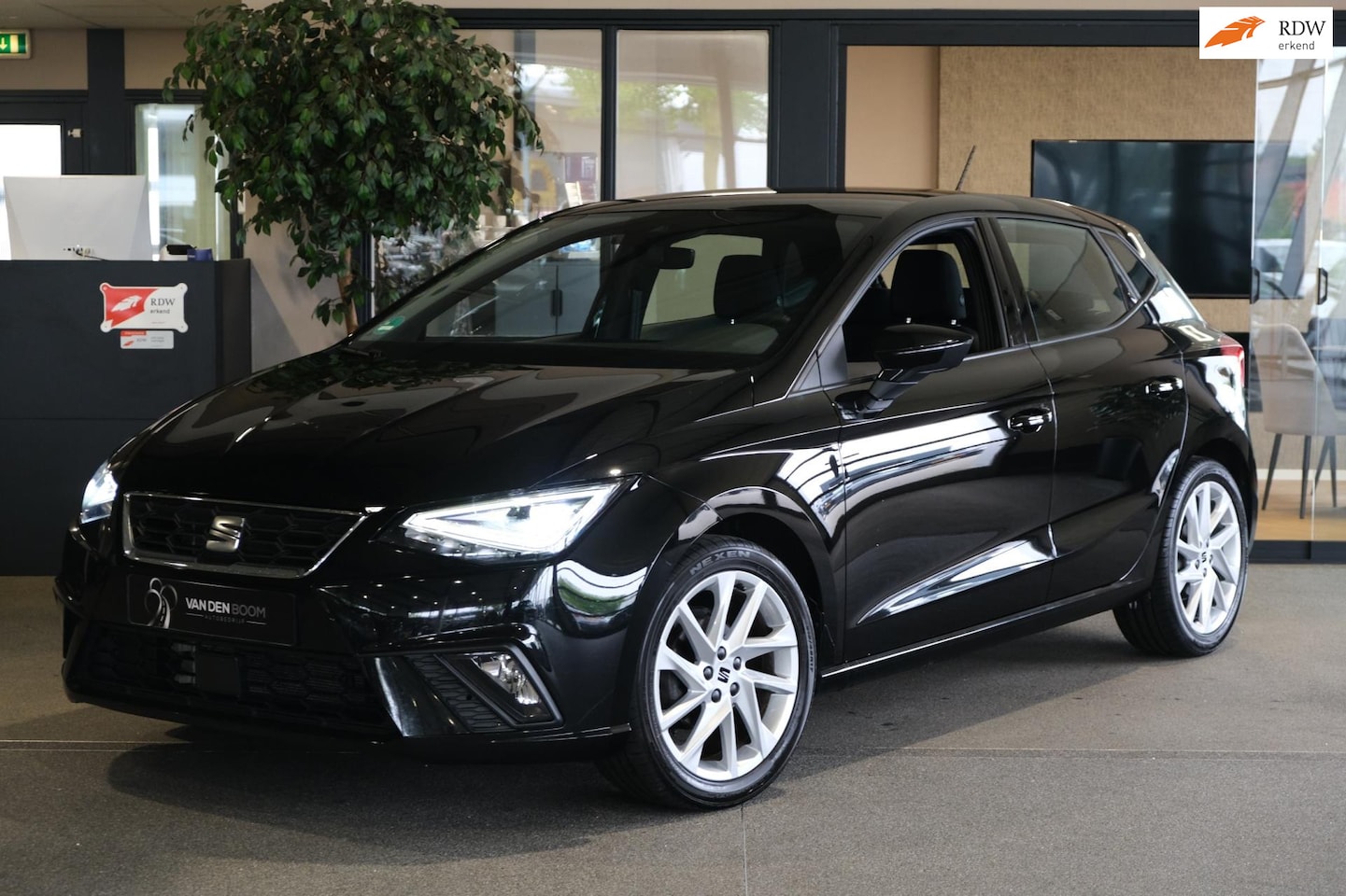 Seat Ibiza - 1.0 EcoTSI FR NW Model Navi Led Acc Pdc - AutoWereld.nl