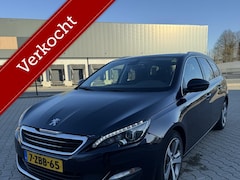 Peugeot 308 SW - 1.2 / Panoramadak / Leder / NW APK