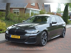 BMW 5-serie Touring - 540i xDrive 1ste eig/ORG NL/NAP/pano/dashboard leer