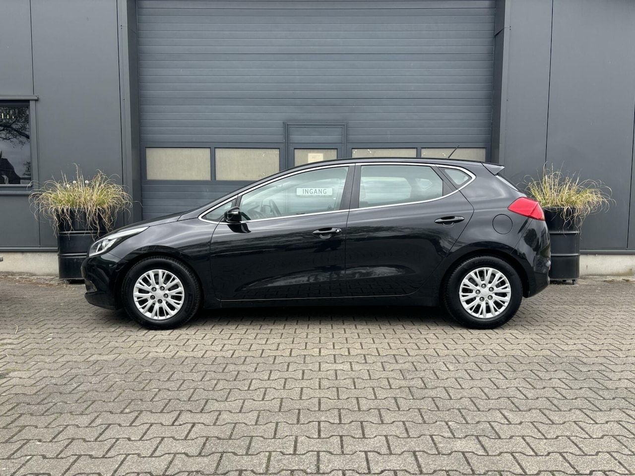 Kia Cee'd - 1.6 GDI 20th Anniversary Airco/ Cruise Control/ Navigatie