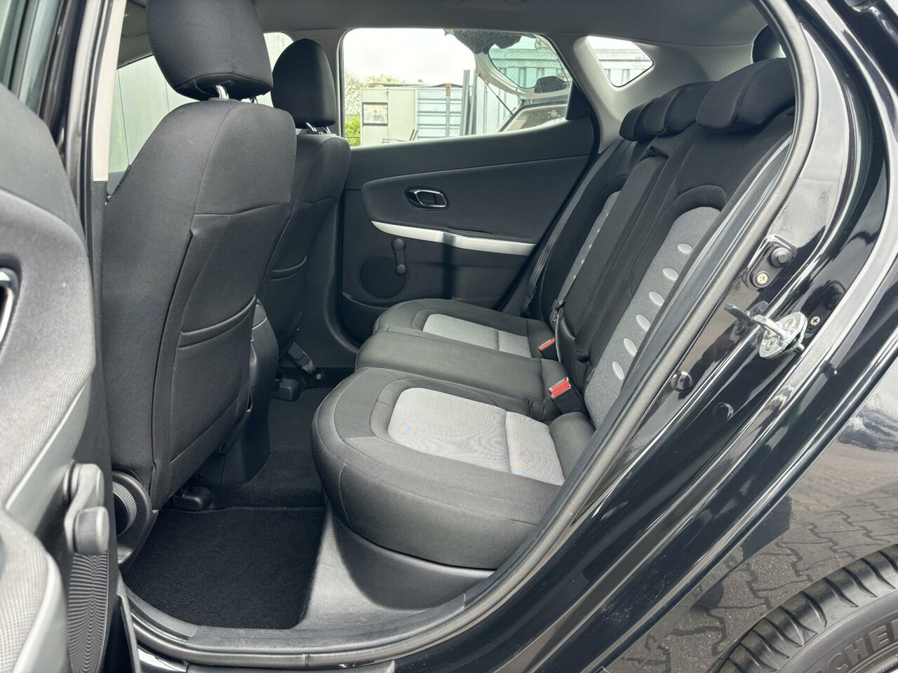 Kia Cee'd - 1.6 GDI 20th Anniversary Airco/ Cruise Control/ Navigatie!!
